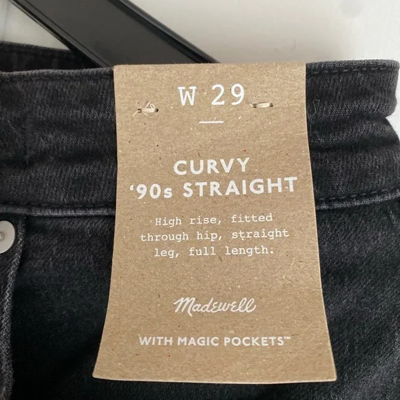 Madewell Curvy 90’s Straight Jeans - Black - Picture 2 of 8